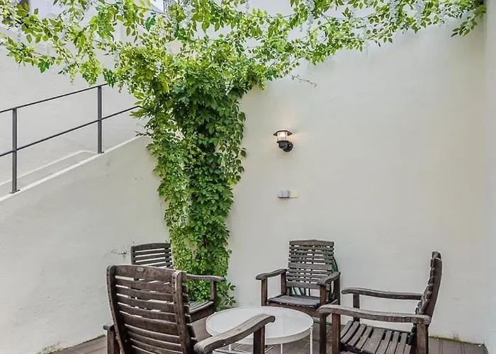 Hotell Guestready - Costa Cabral *